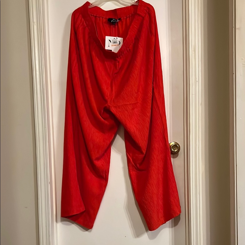 NWT Nina Parker white Wide Leg available in Red also (separately )